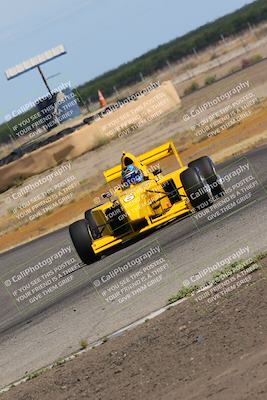 media/Jun-04-2022-CalClub SCCA (Sat) [[1984f7cb40]]/Group 3/Qualifying (Sweeper)/